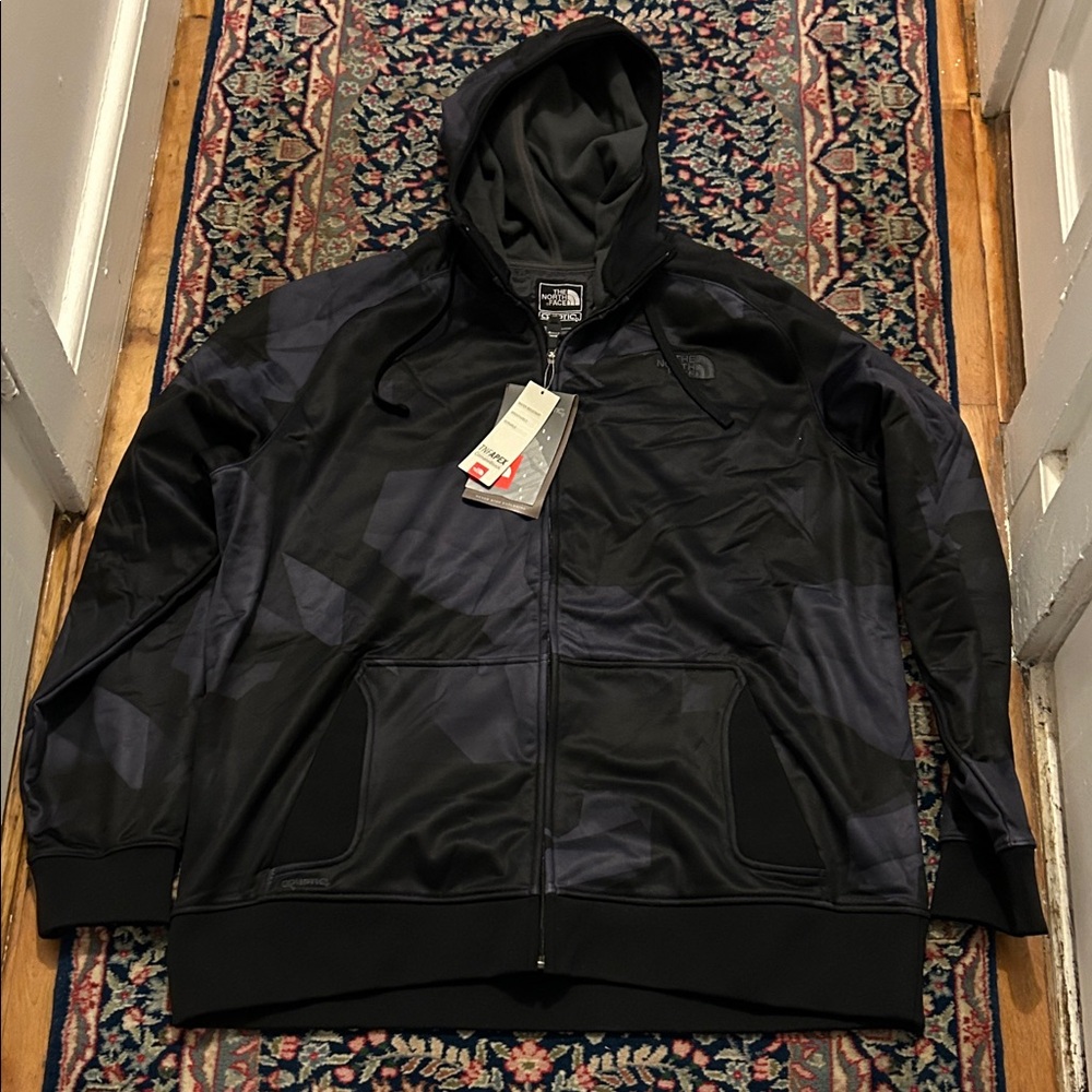 The North Face Men's Black and Grey Jacket